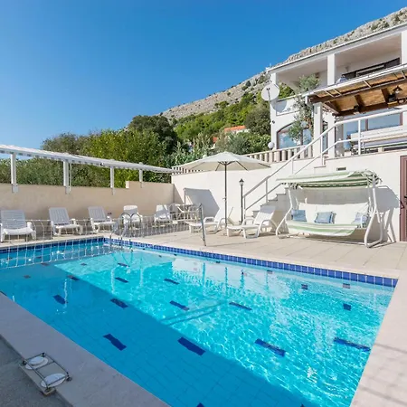 Villa Leo Jesenice (Split-Dalmatia)