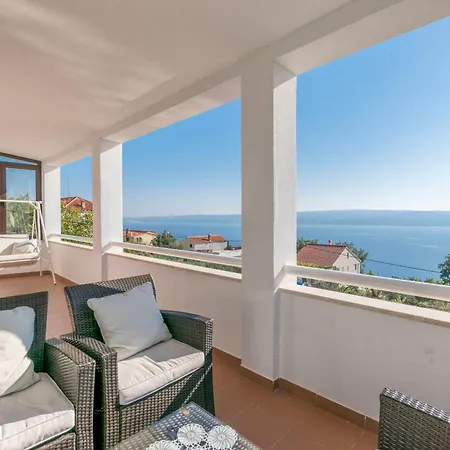 Villa Leo Jesenice (Split-Dalmatia)