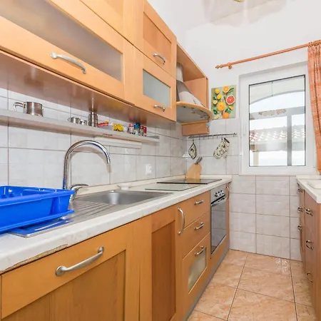 Leo Jesenice (Split-Dalmatia)